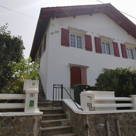Chambres D'Hotes "Hor Dago" Pres De La Gare D'Hendaye Avec Le Petit-Dejeuner Bagian luar foto