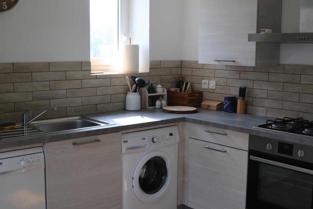 Chambres D'Hotes "Hor Dago" Pres De La Gare D'Hendaye Avec Le Petit-Dejeuner Bagian luar foto