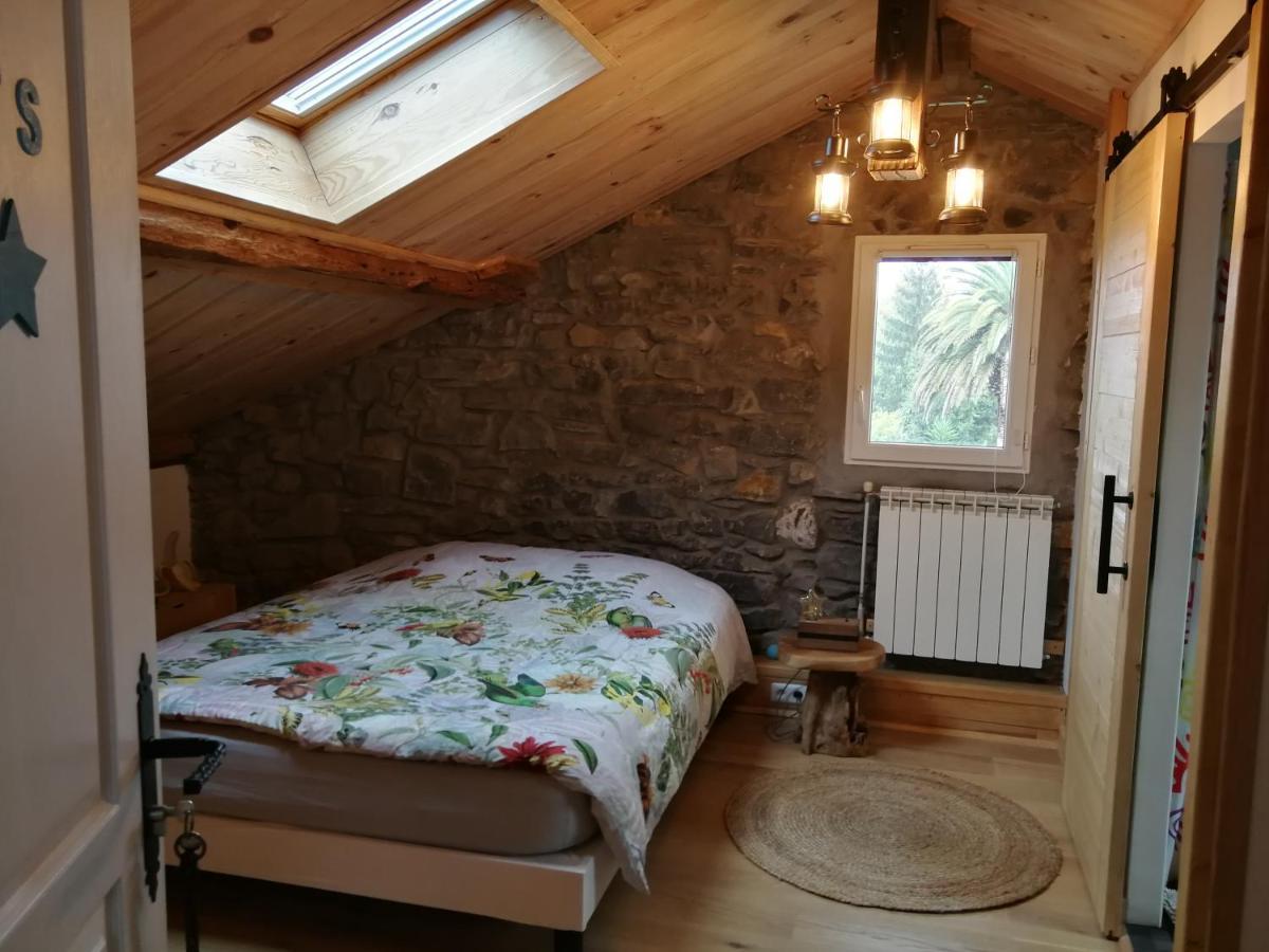 Chambres D'Hotes "Hor Dago" Pres De La Gare D'Hendaye Avec Le Petit-Dejeuner Bagian luar foto