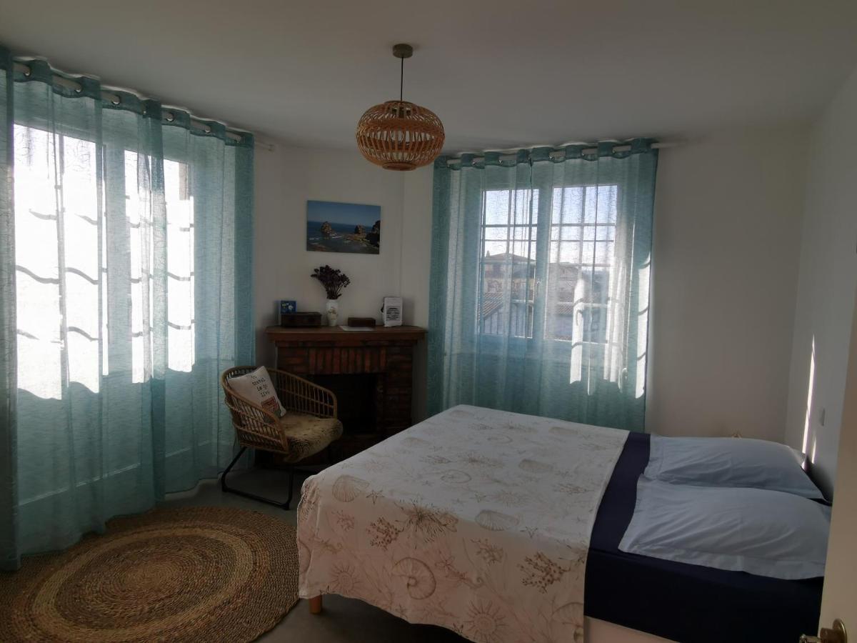 Chambres D'Hotes "Hor Dago" Pres De La Gare D'Hendaye Avec Le Petit-Dejeuner Bagian luar foto