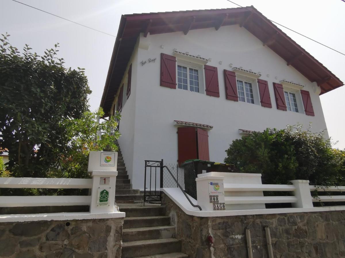 Chambres D'Hotes "Hor Dago" Pres De La Gare D'Hendaye Avec Le Petit-Dejeuner Bagian luar foto