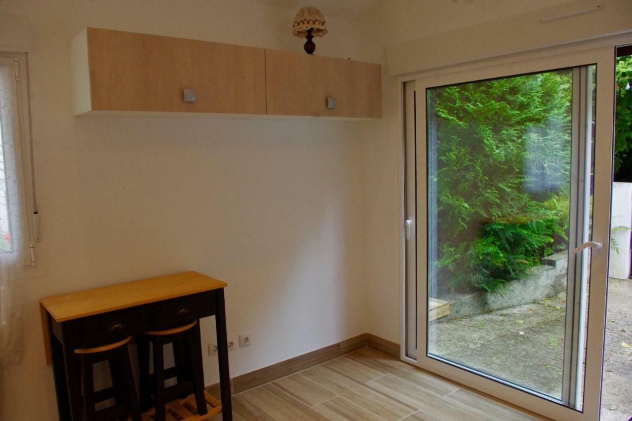 Chambres D'Hotes "Hor Dago" Pres De La Gare D'Hendaye Avec Le Petit-Dejeuner Bagian luar foto