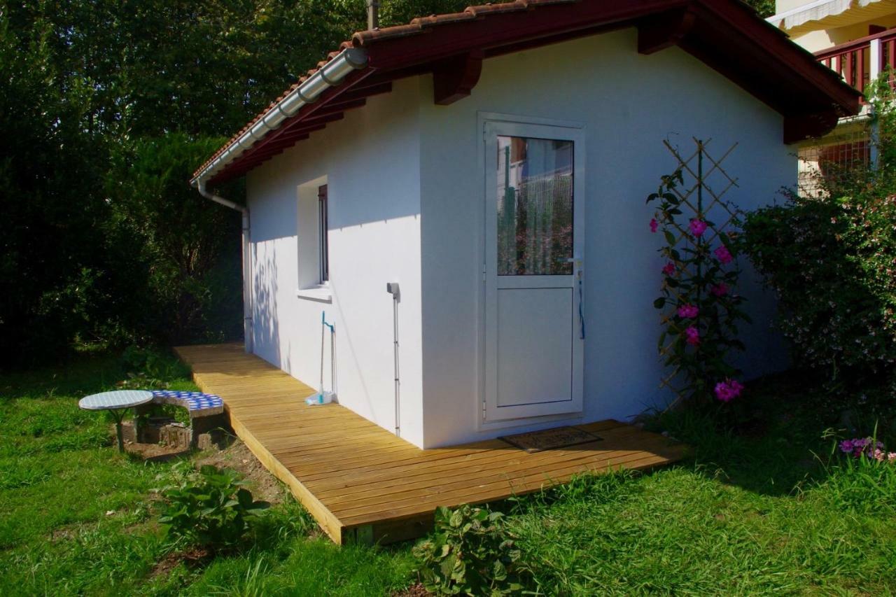 Chambres D'Hotes "Hor Dago" Pres De La Gare D'Hendaye Avec Le Petit-Dejeuner Bagian luar foto