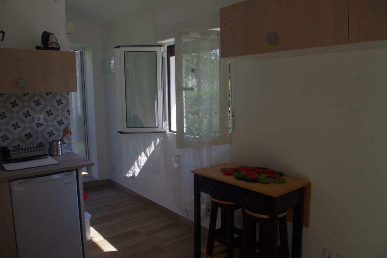 Chambres D'Hotes "Hor Dago" Pres De La Gare D'Hendaye Avec Le Petit-Dejeuner Bagian luar foto