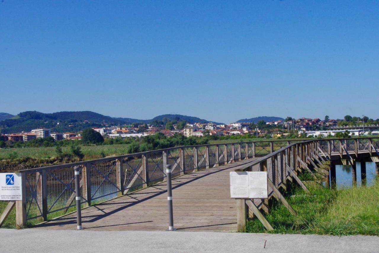 Chambres D'Hotes "Hor Dago" Pres De La Gare D'Hendaye Avec Le Petit-Dejeuner Bagian luar foto